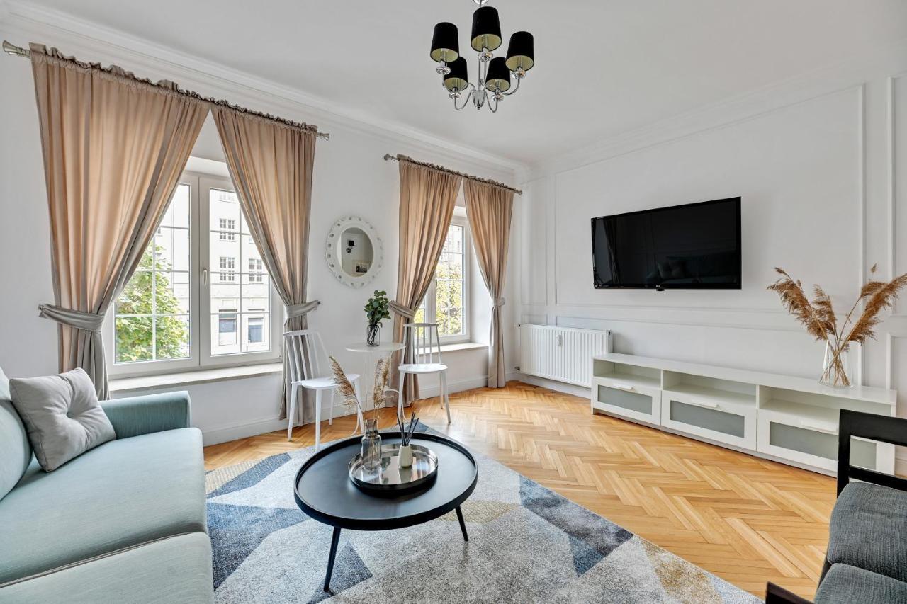 Dlugi Targ Street, Main Old Town & Riverside By Downtown Apartments Gdansk Exterior photo